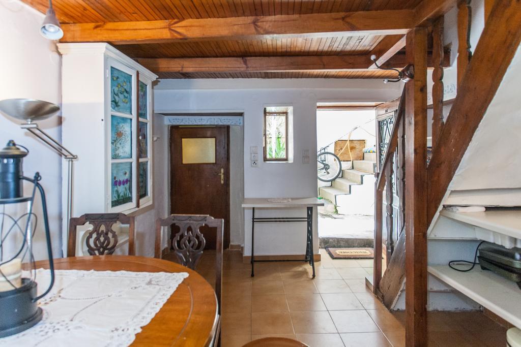 Nikita Traditional House Chrissi Akti Chania Quarto foto